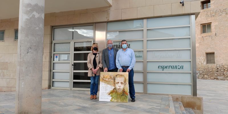 El artistas castellonense Jaume Marzal dona una obra inspirada en Miguel Hernández