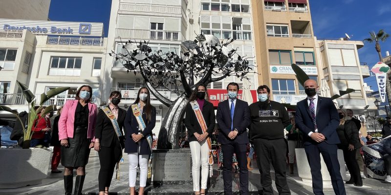 Torrevieja cuenta con una escultura en homenaje al premio Diego Ramírez Pastor