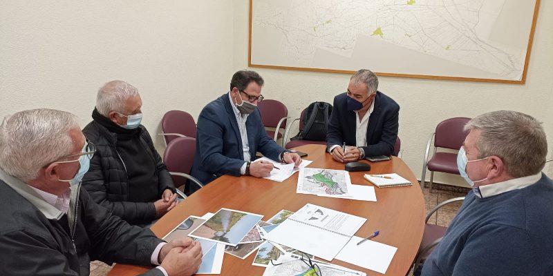 El Plan Vega Renhace del Consell presenta en Dolores obras hidráulicas