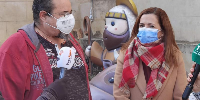 Un belenista de récord Guiness realiza el belén de Benejúzar