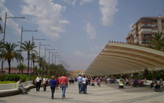 Torrevieja cuenta con 38.094 residentes extranjeros de sus 87.901 habitantes