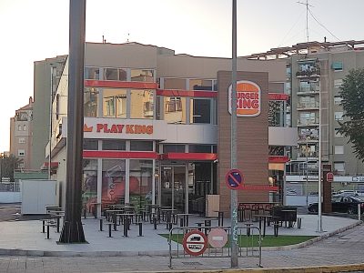 Cambiemos Orihuela denuncia la contaminación visual y acústica del nuevo Burger King