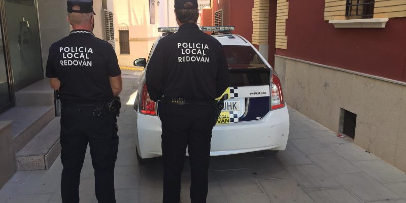 Detenido en Redován un individuo por el robo en un comercio