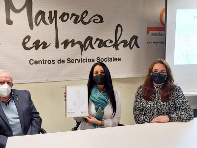 Orihuela crea un programa pionero para combatir la soledad en los mayores