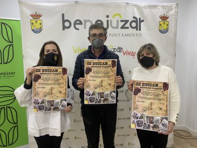 Benejúzar crea una campaña para realizar un archivo fotográfico de la Romería del Pilar