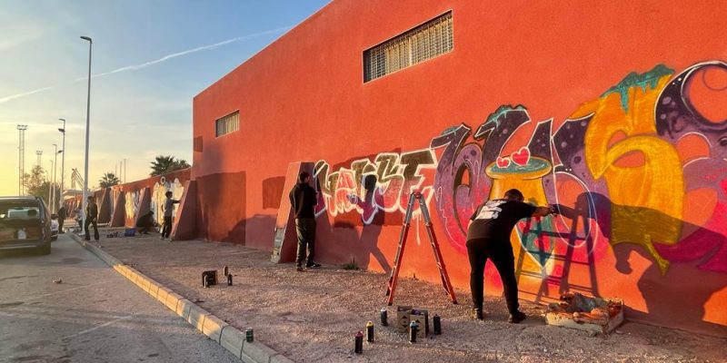 Torrevieja despide al artista 'House' con un homenaje en forma de graffiti