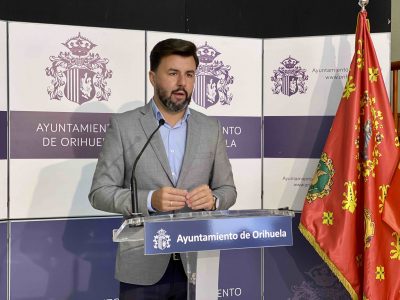 Solo José Aix, portavoz de Cs Orihuela, asistirá a la entrada del nuevo Obispo