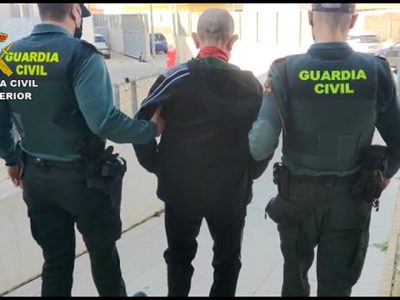 La Guardia Civil detiene al autor de dos atracos en Albatera