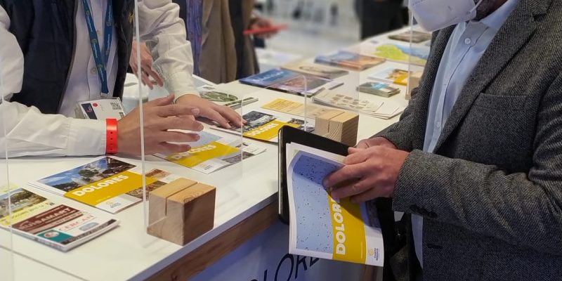 Dolores presentará en FITUR la guía de Turismo Ornitológico