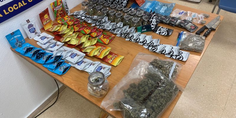 La Policía Local de Orihuela desmantela un punto de venta de marihuana
