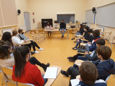 Los jóvenes de Almoradí se unen en el 'Proyecto Youth'