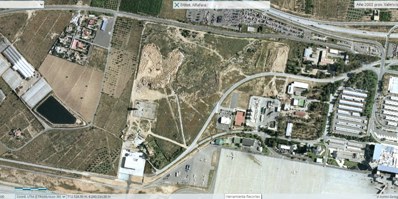 ASAJA denuncia la proliferación de "huertos de coches" junto al aeropuerto