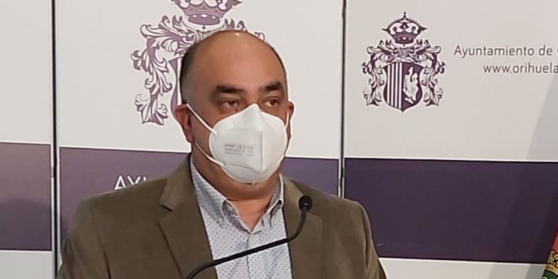 Orihuela presenta ocho acciones formativas para el primer semestre