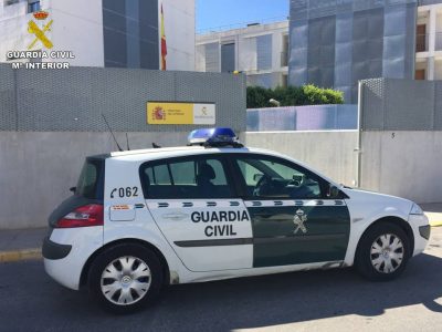 Detienen a dos varones en la Vega Baja por estafa en la compra de naranjas