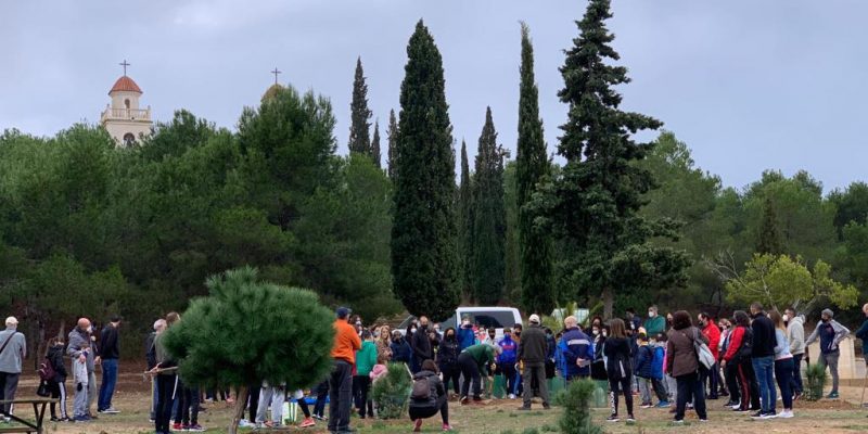 Benejúzar reforesta el paraje de la Pilarica por el Día del Árbol