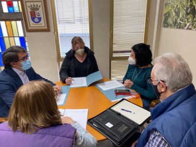 Albatera se reúne con extranjeros para atender sus necesidades