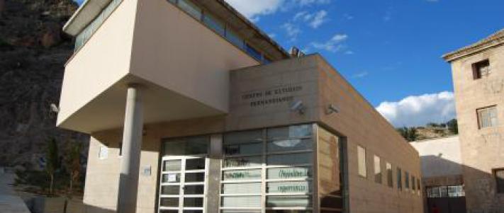 Más de 1.000 obras concurren al Premio de Poesía Miguel Hernández