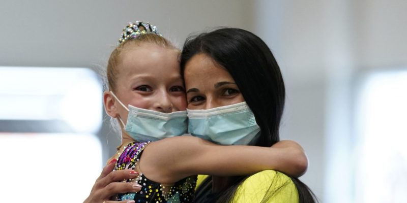 La Federación Valenciana de Gimnasia Rítmica convoca a 4 gimnastas del Club Jennifer Colino