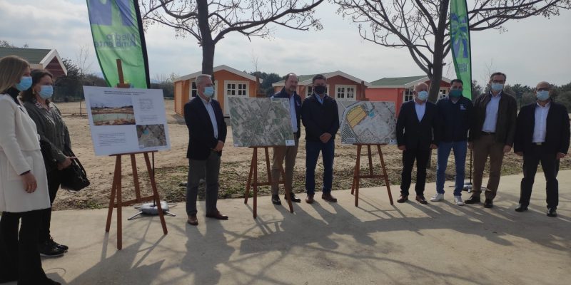 Orihuela presenta el proyecto de un estanque de riego de agua regenerada