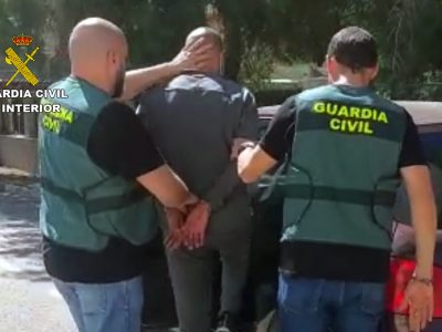 Detienen al presunto autor de robos en el interior de vehículos