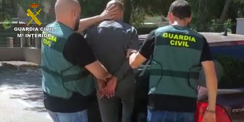 Detienen al presunto autor de robos en el interior de vehículos