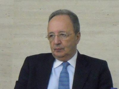 Fallece el profesor y poeta Arcadio López-Casanova