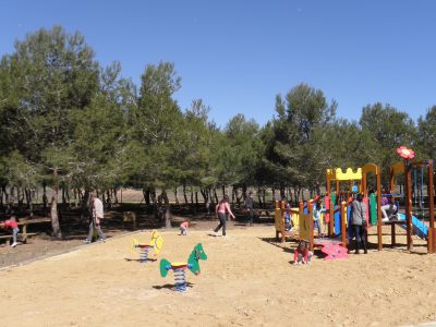 Más de 1.000 personas acamapan en el área recreativa de Torrevieja