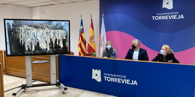 Torrevieja conciencia sobre el uso de toallitas húmedas