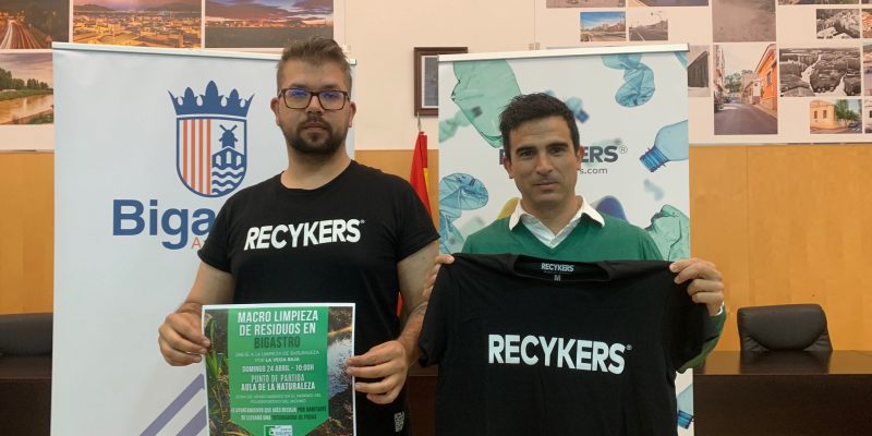 Bigastro se une a la macro limpieza de residuos organizada por el Consorcio