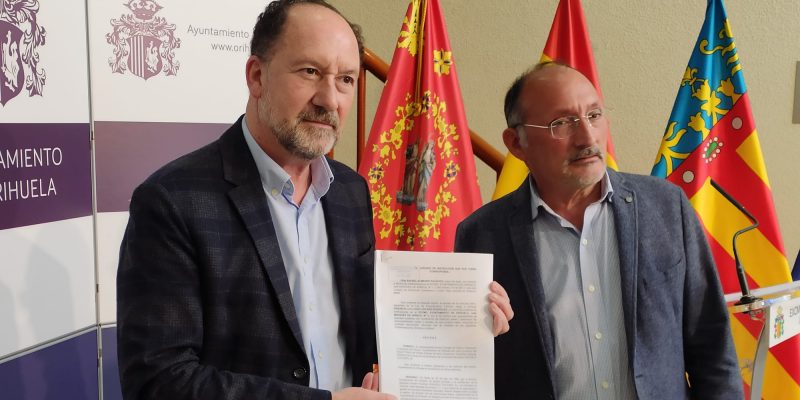 El alcalde de Orihuela acusa a su ex socio de gobierno Cs de diferentes "irregularidades"