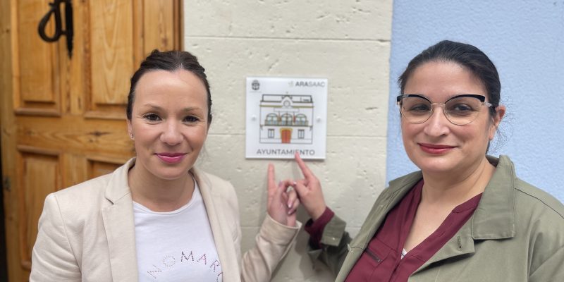 Cox incorpora pictogramas en todos sus edificios públicos