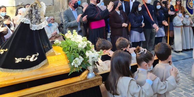 Orihuela recupera las procesiones escolares después de la pandemia