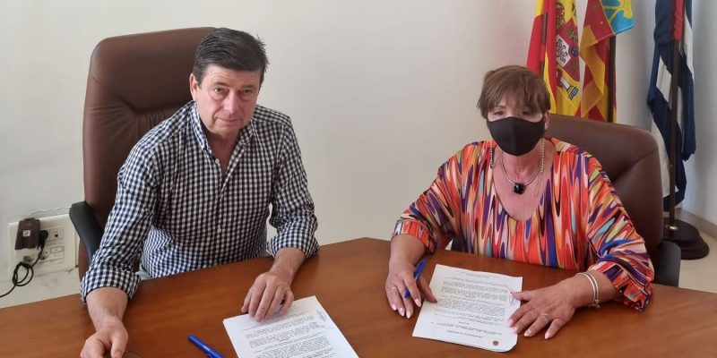 ADIS suscribe un acuerdo con Benijófar para la limpieza de zonas municipales