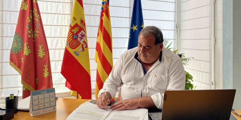 Orihuela inicia las obras de reparación del Paseo de La Caleta