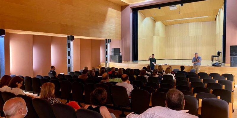 Orihuela celebra una jornada de formación de contratos públicos