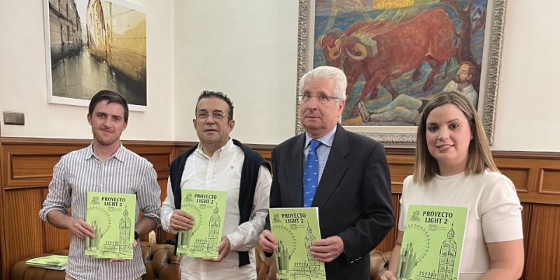 El Colegio de Hurchillo (Orihuela) presenta un método de plástica en inglés