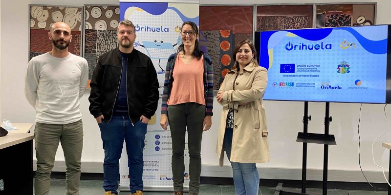 Orihuela llevará los talleres de competencias digitales a la costa y pedanías