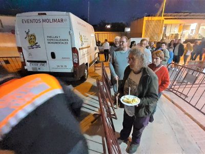 Rojales conmemora el día de Europa con una tortilla de patatas gigante