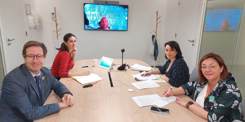 La alcaldesa de Orihuela manteiene un encuentro de trabajo en Bruselas