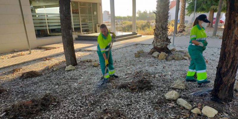 ADIS suscribe un convenio con Dolores para la limpieza de zonas verdes