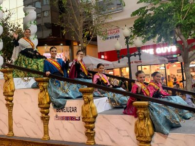 Benejúzar participa en el Desfile Folclórico de las Hogueras de Alicante 2022