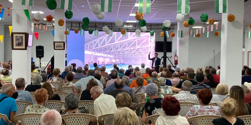Torrevieja presenta el futuro pabellón deportivo de La Mata