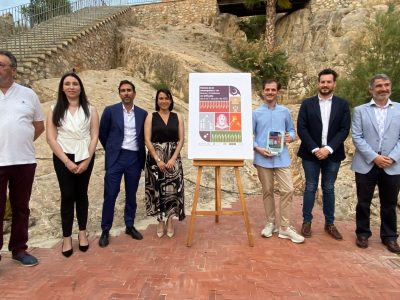 Los Moros y Cristianos de Orihuela presentan su cartel de regreso tras las pandemia