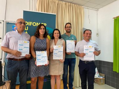 Orihuela firma un convenio para acoger a estudiantes de FP Dual en prácticas