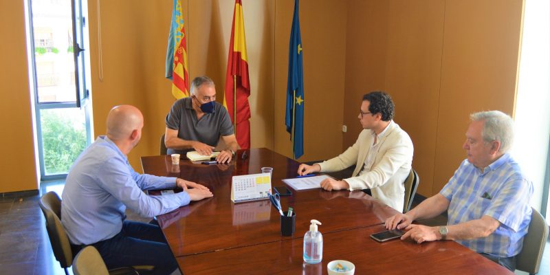 El Foro 'Impulsa Orihuela' solicita una entrevista con la consellera de Universidades