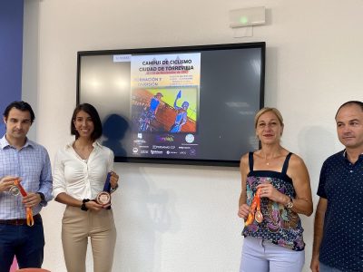 Presentan el primer Campus de Ciclismo 'Ciudad de Torrevieja'