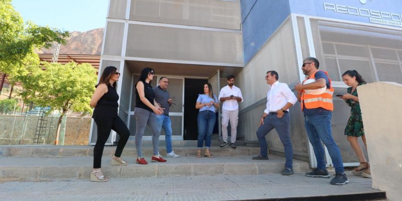 Comianza la reconversión del antiguo gimnasio de Redován en aulas