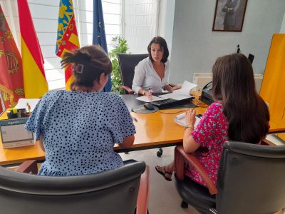 Orihuela traslada la gestión de su gobierno a la costa en agosto