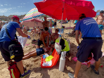 Torrevieja lleva a cabo un simulacro de salvamento marítimo en La Mata