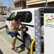 Albatera cuenta ya con cuatro puntos de recarga de vehículos eléctricos